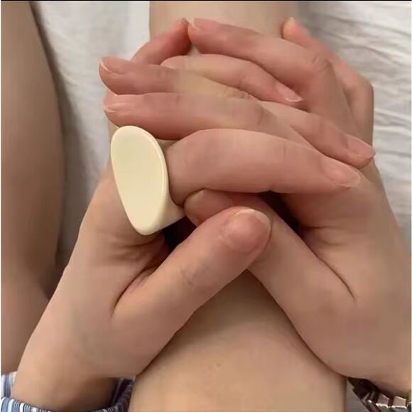 New ZARA Geo Mod Almond Shape Ecru Ring - Picture 3 of 11